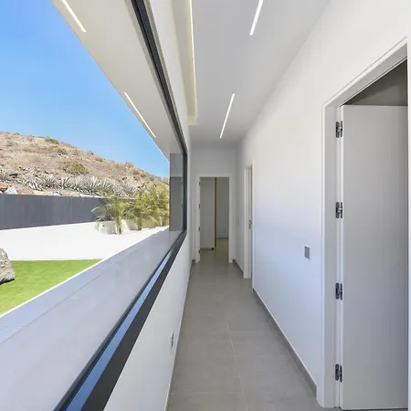 Villa Villa Salobre Terraza Uno Luxury Retreat In Gran Canaria Private Outdoor Pool Bbq Facilities Shaded Outdoor Dining Area Salobre Golf Resort