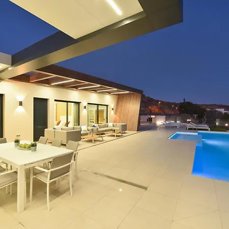 Villa Villa Salobre Terraza Uno Luxury Retreat In Gran Canaria Private Outdoor Pool Bbq Facilities Shaded Outdoor Dining Area Salobre Golf Resort *