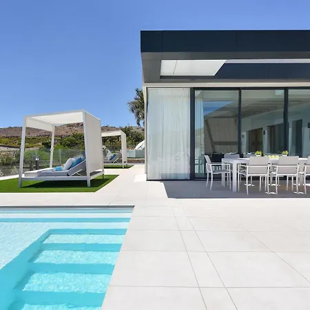 Villa Villa Salobre Terraza Uno Luxury Retreat In Gran Canaria Private Outdoor Pool Bbq Facilities Shaded Outdoor Dining Area Salobre Golf Resort *