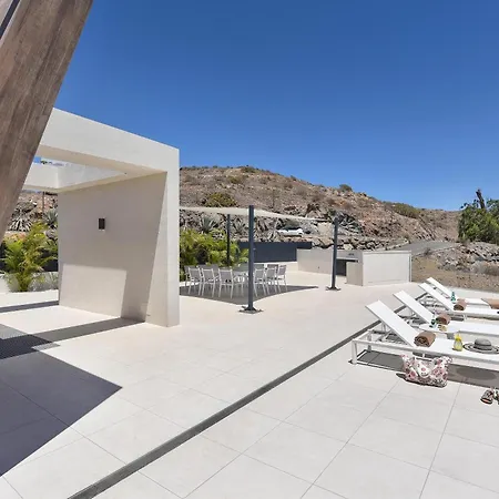 Villa Salobre Terraza Uno Luxury Retreat In Gran Canaria Private Outdoor Pool Bbq Facilities Shaded Outdoor Dining Area Salobre Golf Resort